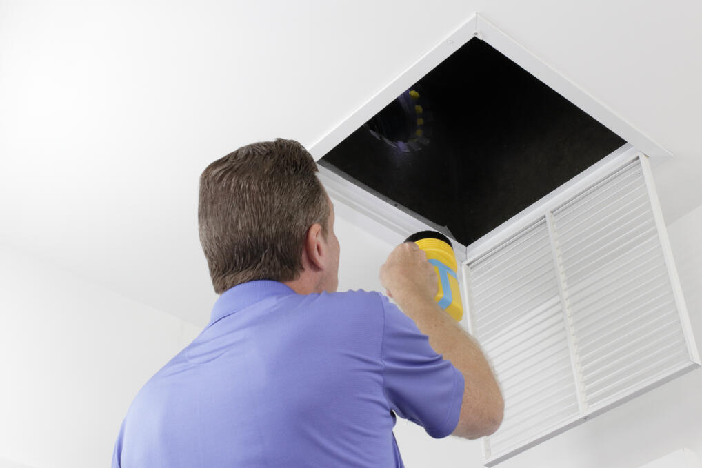 Inspecting Air Conditioning Ducts